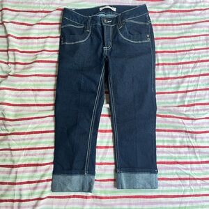Low rise jean capris